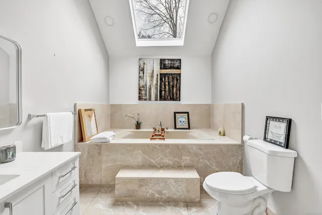 $1,920,000 | 101 Northwood Drive, Easton, CT 06612