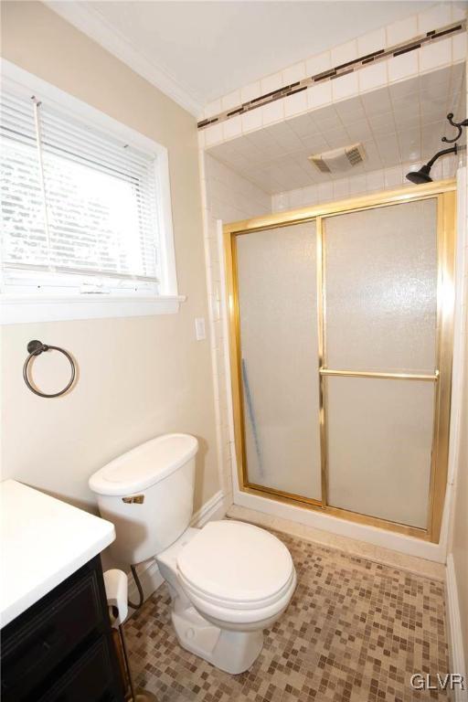 2533 Nottingham Road Bethlehem, PA 18017 - Photo 16 of 30 En-Suite Bathroom
