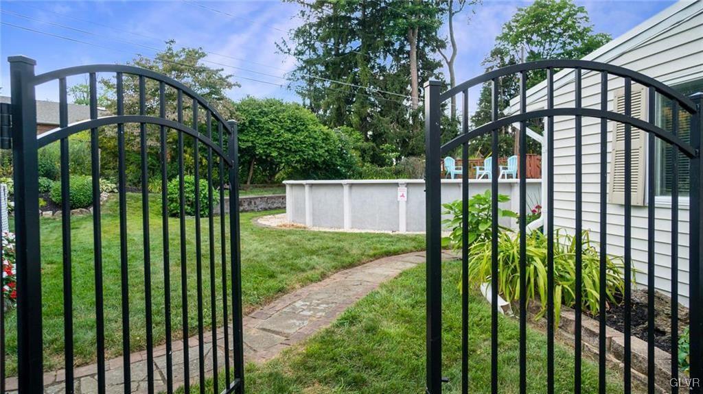 2533 Nottingham Road Bethlehem, PA 18017 - Photo 23 of 30 Gallery Image 23