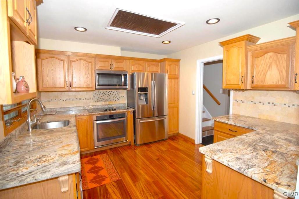 2533 Nottingham Road Bethlehem, PA 18017 - Photo 8 of 30 Gallery Image 8