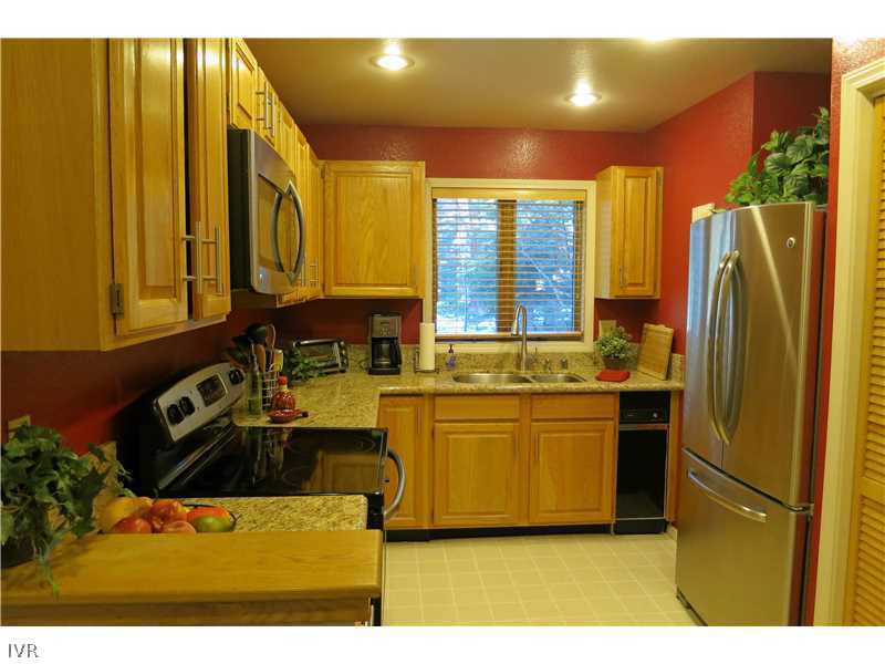 931 Incline Way, Unit 239 Incline Village, NV 89451 - Photo 17 of 34 Kitchen.