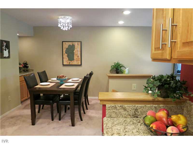 931 Incline Way, Unit 239 Incline Village, NV 89451 - Photo 18 of 34 Dining Room.