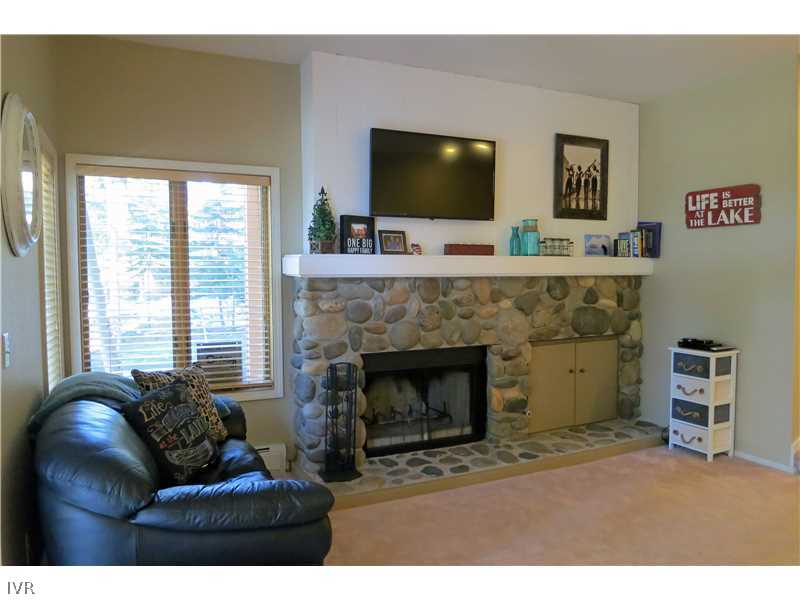 931 Incline Way, Unit 239 Incline Village, NV 89451 - Photo 3 of 34 Living Room.