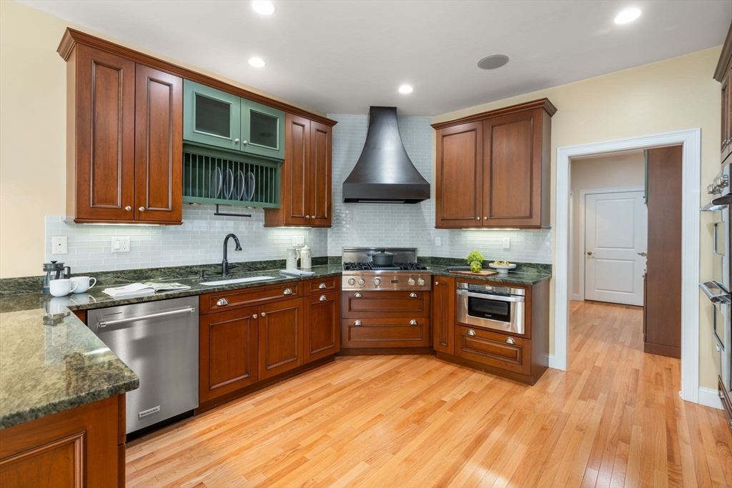 21 South Cottage Road, Unit 78 Belmont, MA 02478 - Photo 13 of 38