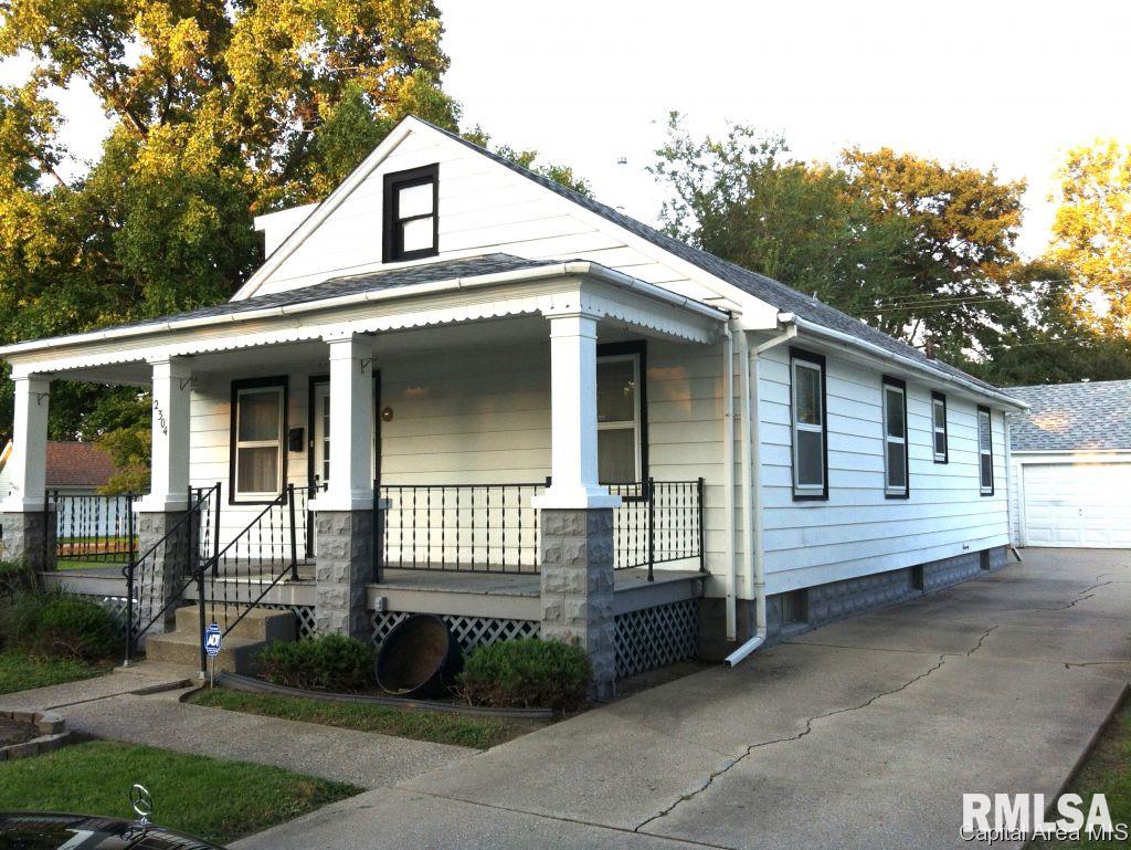 2304 South 14th Street Springfield, IL 62703 - Photo 3 of 31