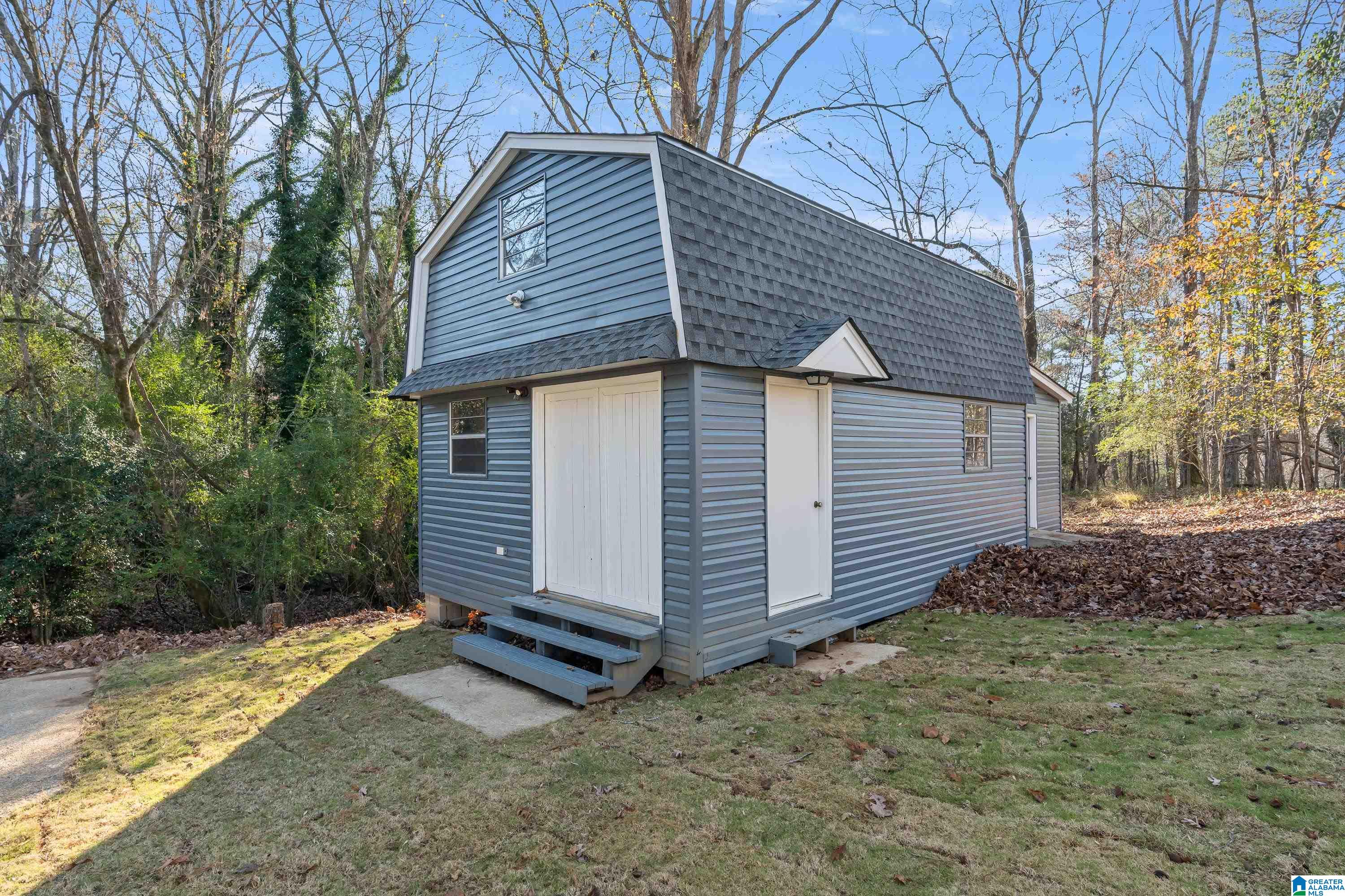 2562 Comanche Drive Birmingham, AL 35244 - Photo 6 of 37