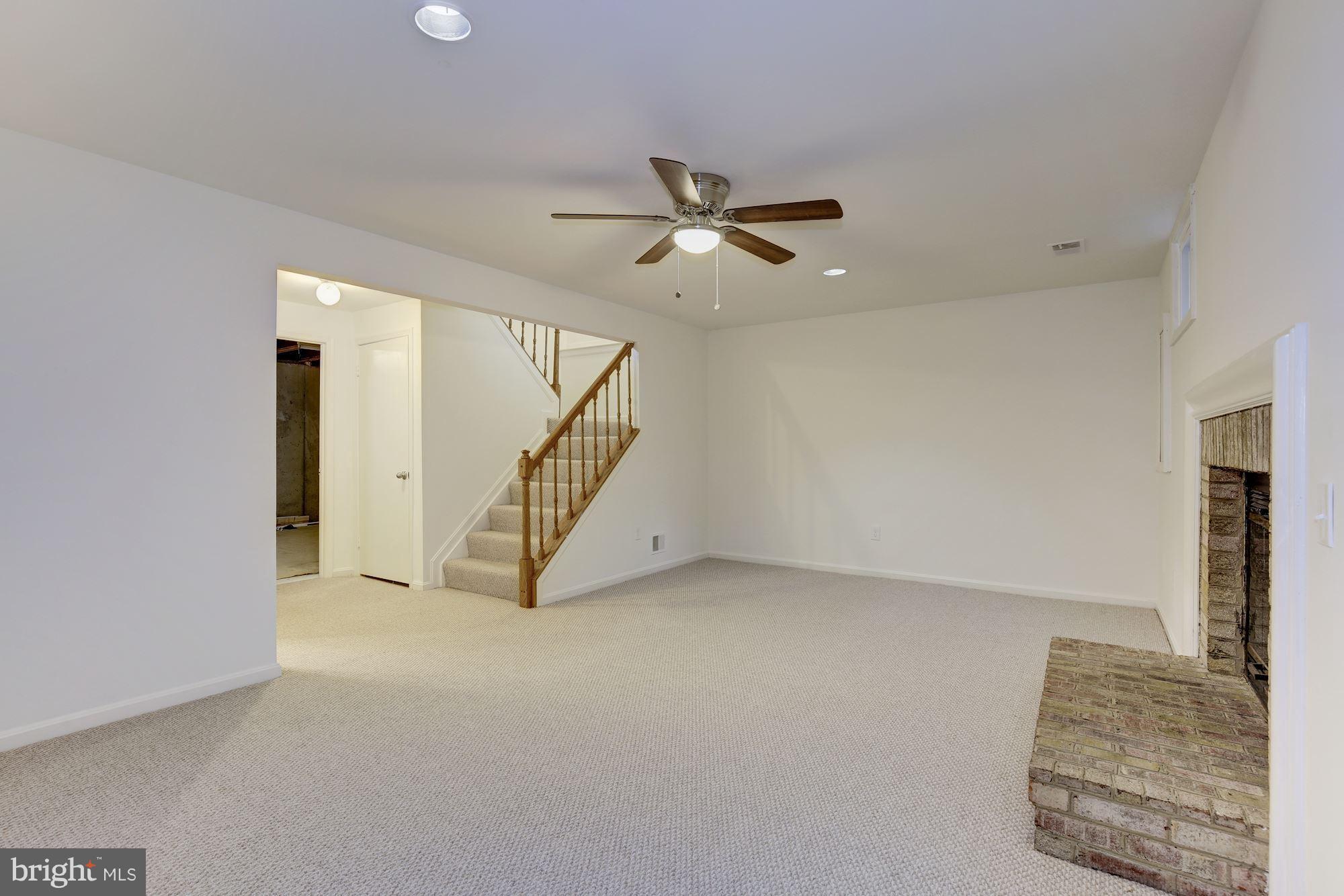 216 Finale Terrace Silver Spring, MD 20901 - Photo 25 of 30