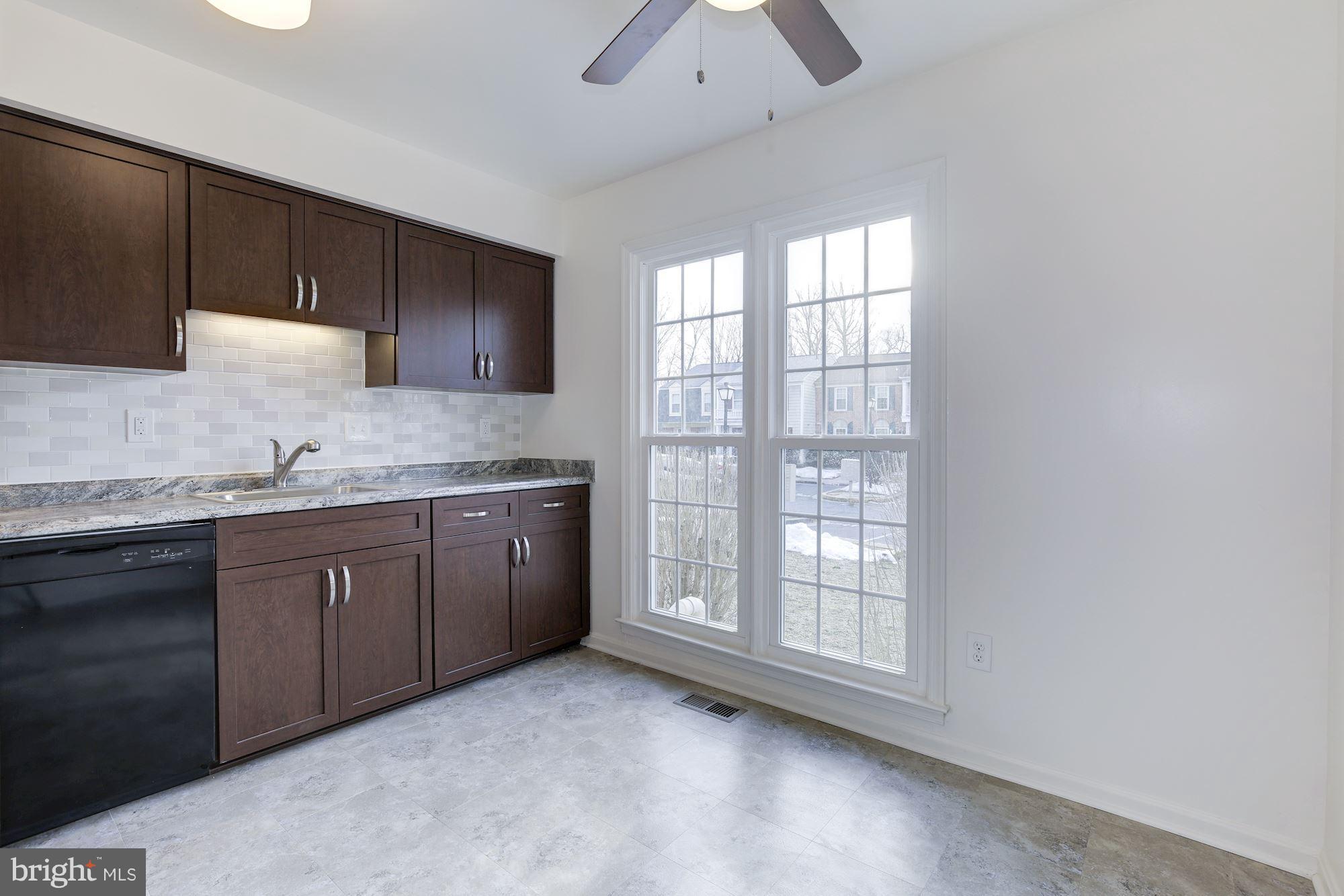 216 Finale Terrace Silver Spring, MD 20901 - Photo 8 of 30