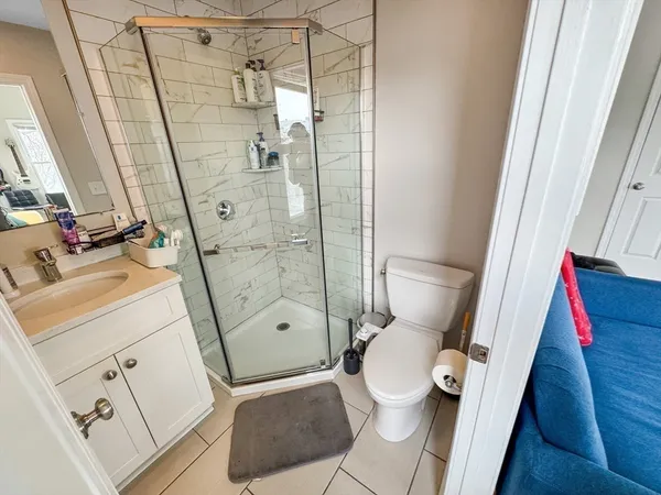 $6,800 | 107 Columbia Street, Unit 3, Cambridge, MA 02139