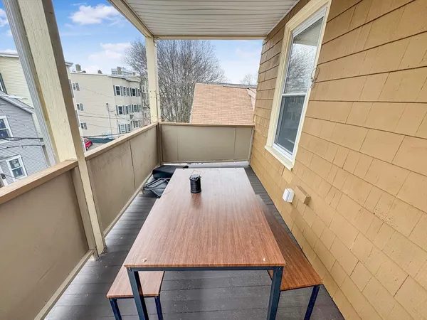 $6,800 | 107 Columbia Street, Unit 3, Cambridge, MA 02139