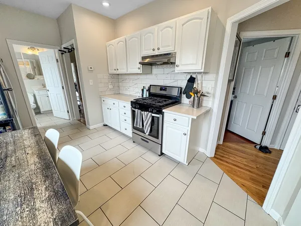 $6,800 | 107 Columbia Street, Unit 3, Cambridge, MA 02139