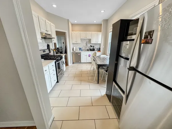 $6,800 | 107 Columbia Street, Unit 3, Cambridge, MA 02139