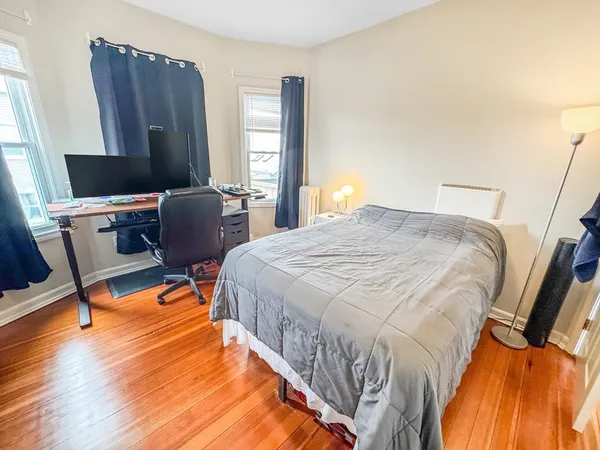 $6,800 | 107 Columbia Street, Unit 3, Cambridge, MA 02139