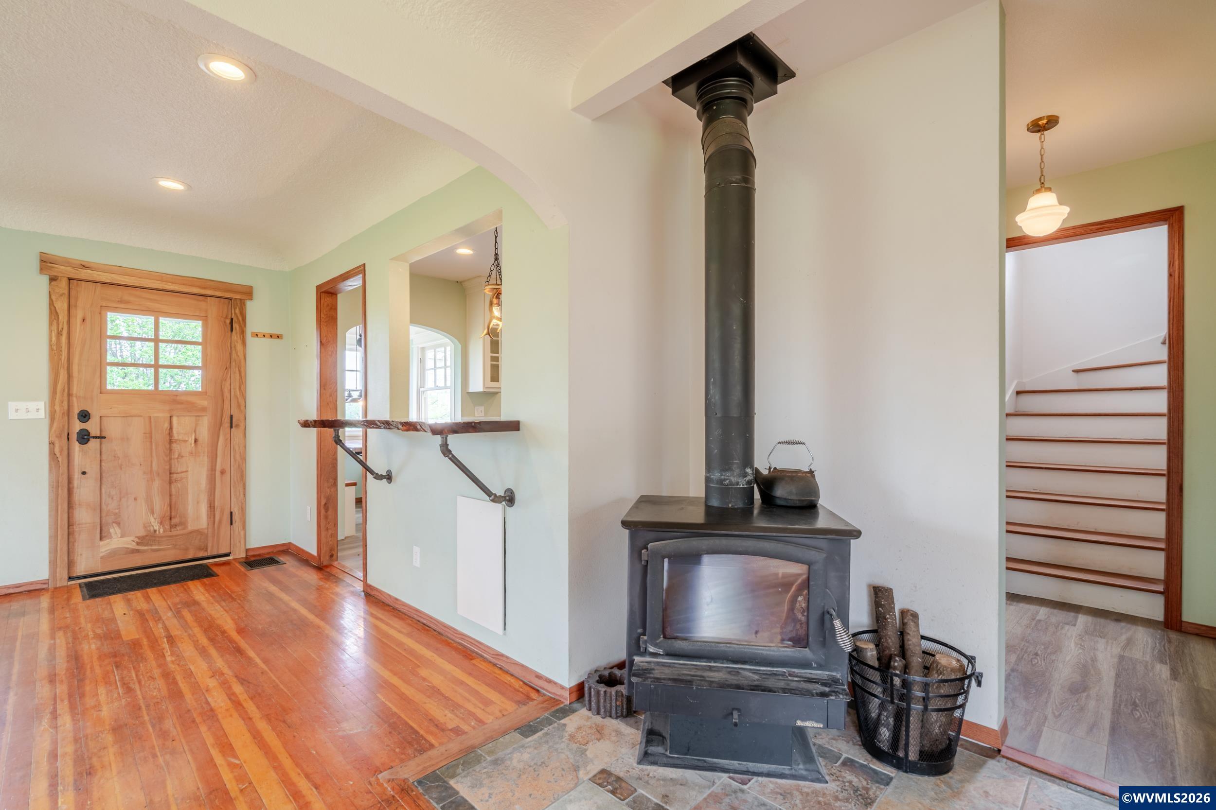 34965 Brewster Road Lebanon, OR 97355 - Photo 8 of 49