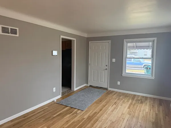 $117,400 | 22732 Rosalind Avenue, Eastpointe, MI 48021