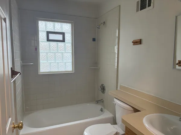 $117,400 | 22732 Rosalind Avenue, Eastpointe, MI 48021