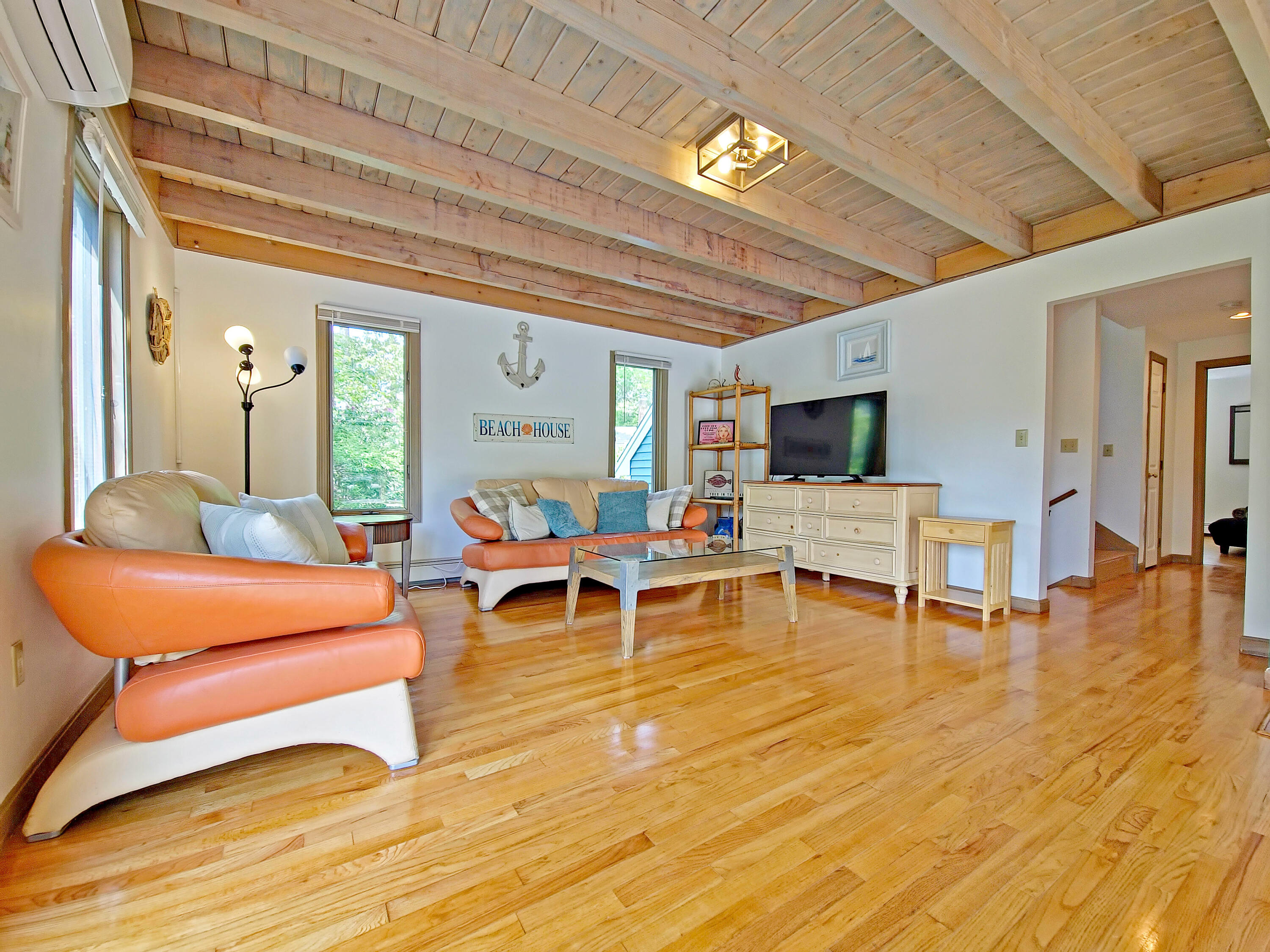 30 Norris Path Teaticket, MA 02536 - Photo 7 of 39 Living Room