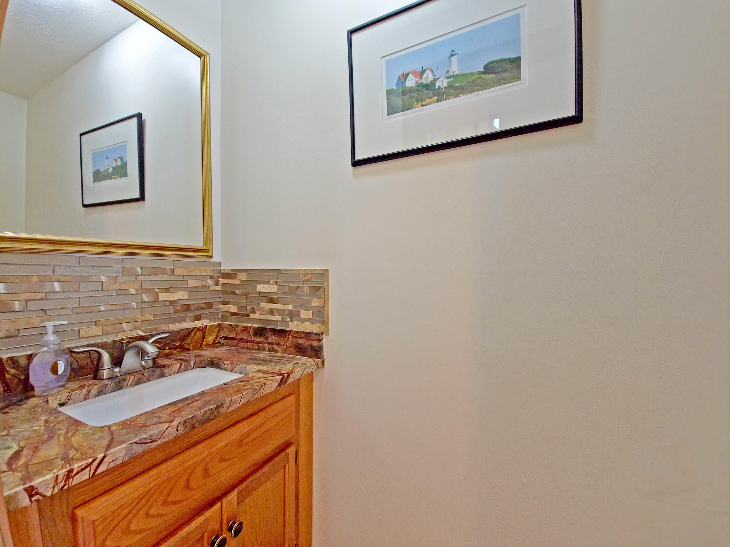 30 Norris Path Teaticket, MA 02536 - Photo 10 of 39 1st fl half bathroom