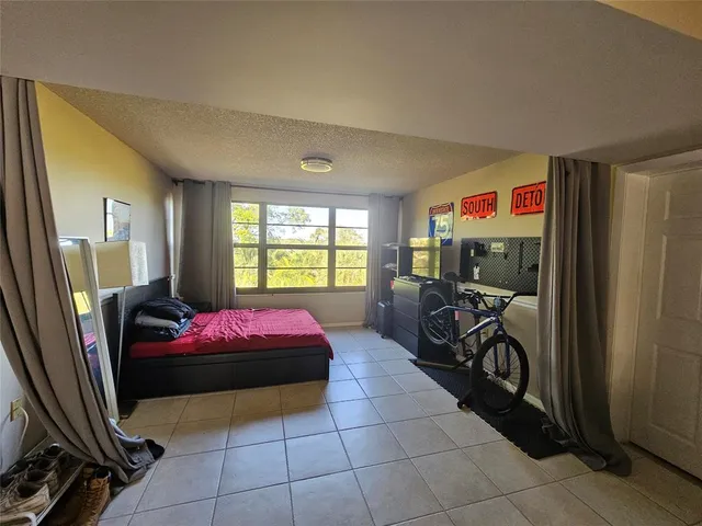 $265,000 | 6085 Balboa Circle, Unit 303, Boca Raton, FL 33433