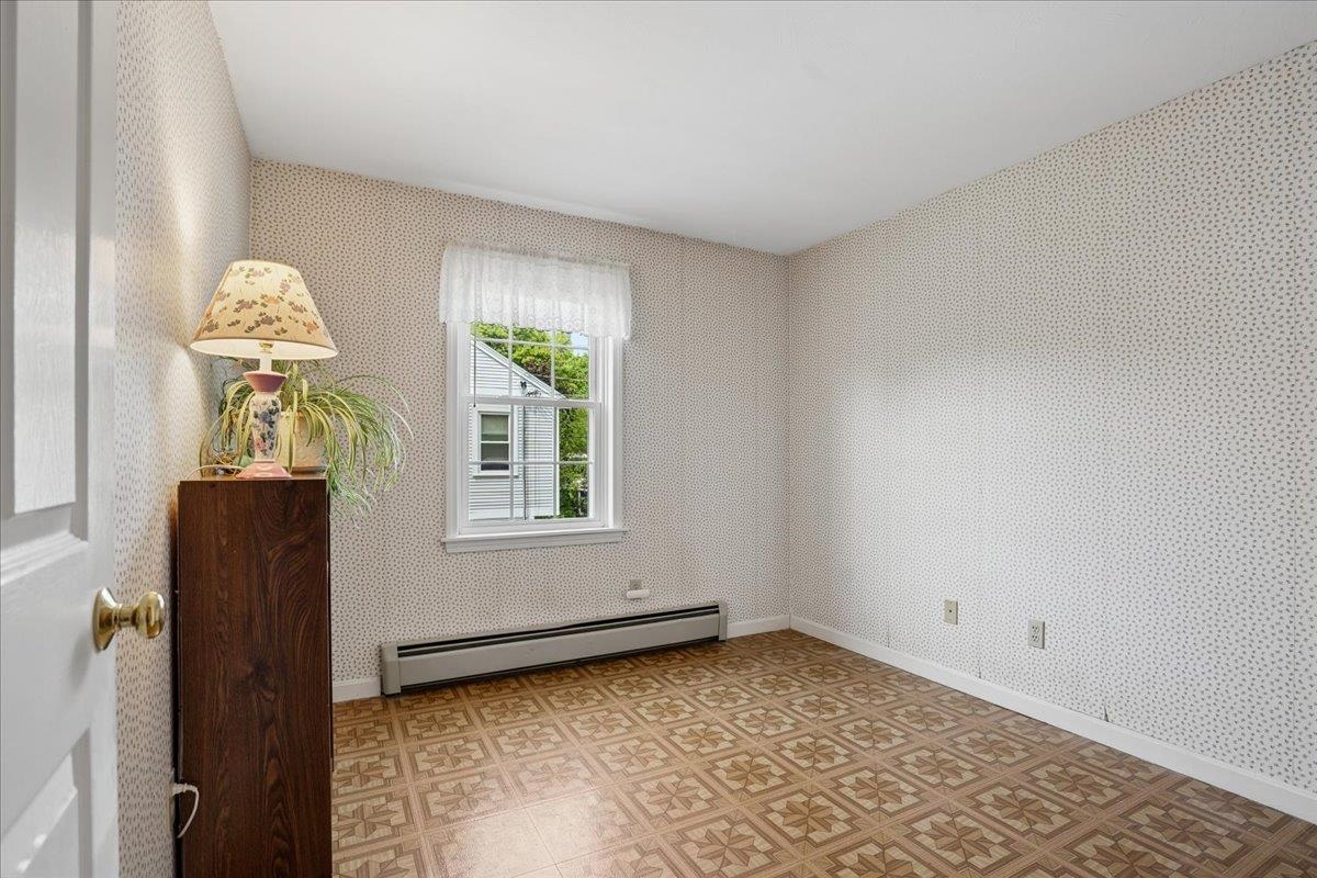 68 Emerald Street Manchester, NH 03103 - Photo 31 of 54