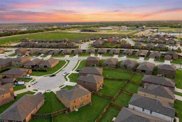 $2,600 | 2105 Rougle Court, Anna, TX 75409