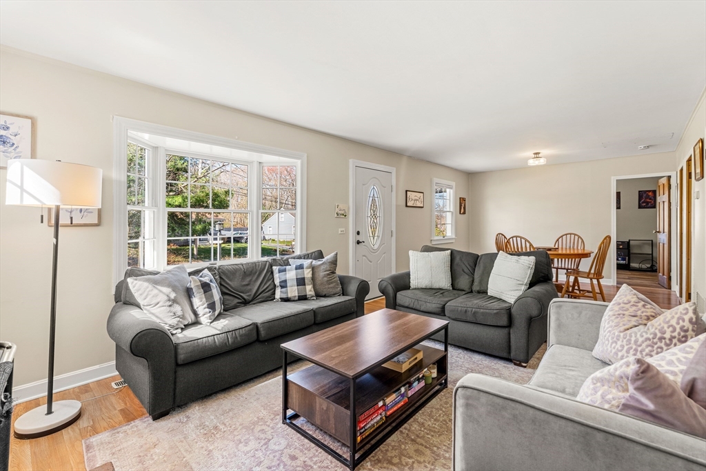 5 Pershing Avenue Acushnet, MA 02743 - Photo 13 of 33