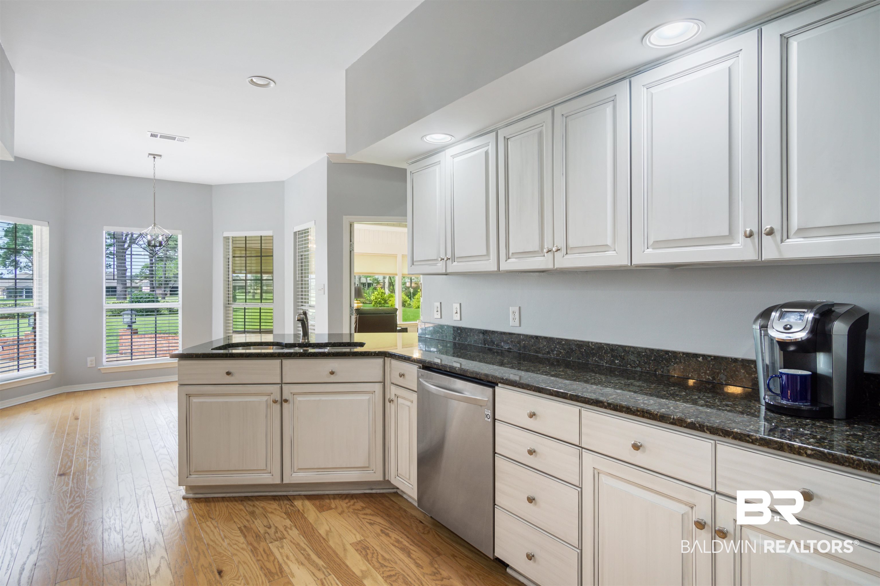 107 Par Circle Fairhope, AL 36532 - Photo 12 of 34