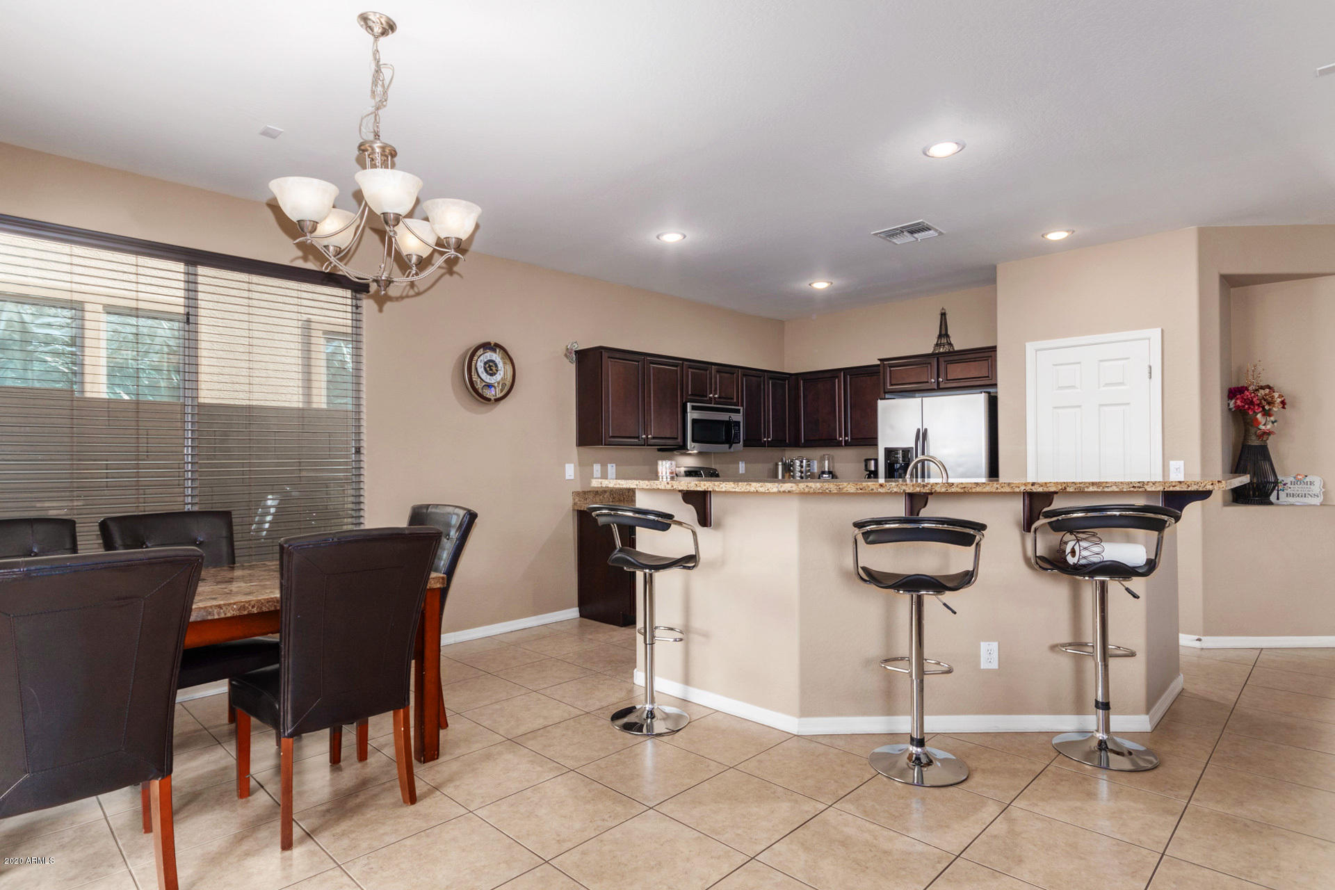 2334 West Beverly Rd. Phoenix, AZ 85041 - Photo 17 of 40 0018-Beverly 18