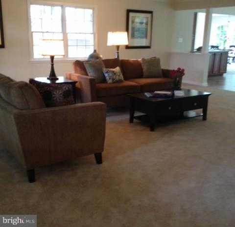 14007 Old Hanover Road Reisterstown, MD 21136 - Photo 4 of 21 Living Room