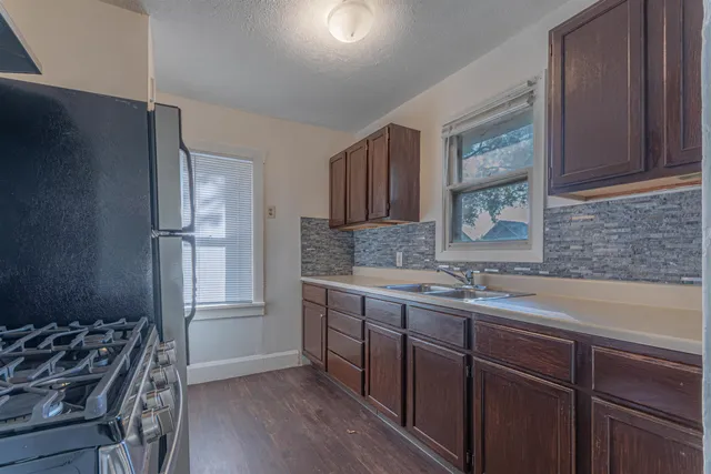 $99,900 | 210 Stewart Avenue, Rockford, IL 61102