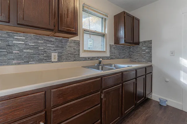 $99,900 | 210 Stewart Avenue, Rockford, IL 61102