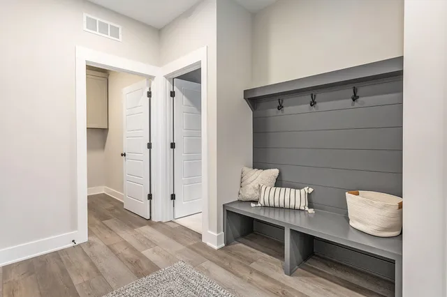 $838,500 | 3388 Penn Station Drive, Byron Center, MI 49315