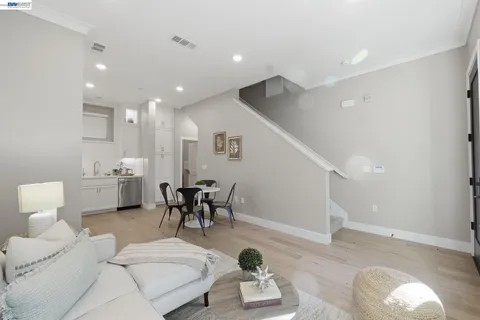 $900,000 | 80 Woodbury Highlands Place, Unit 10, Lafayette, CA 94549