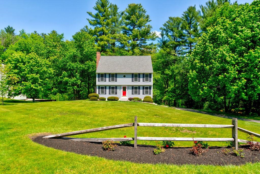 4 Heritage Hill Road Windham, NH 03087 - Photo 1 of 32