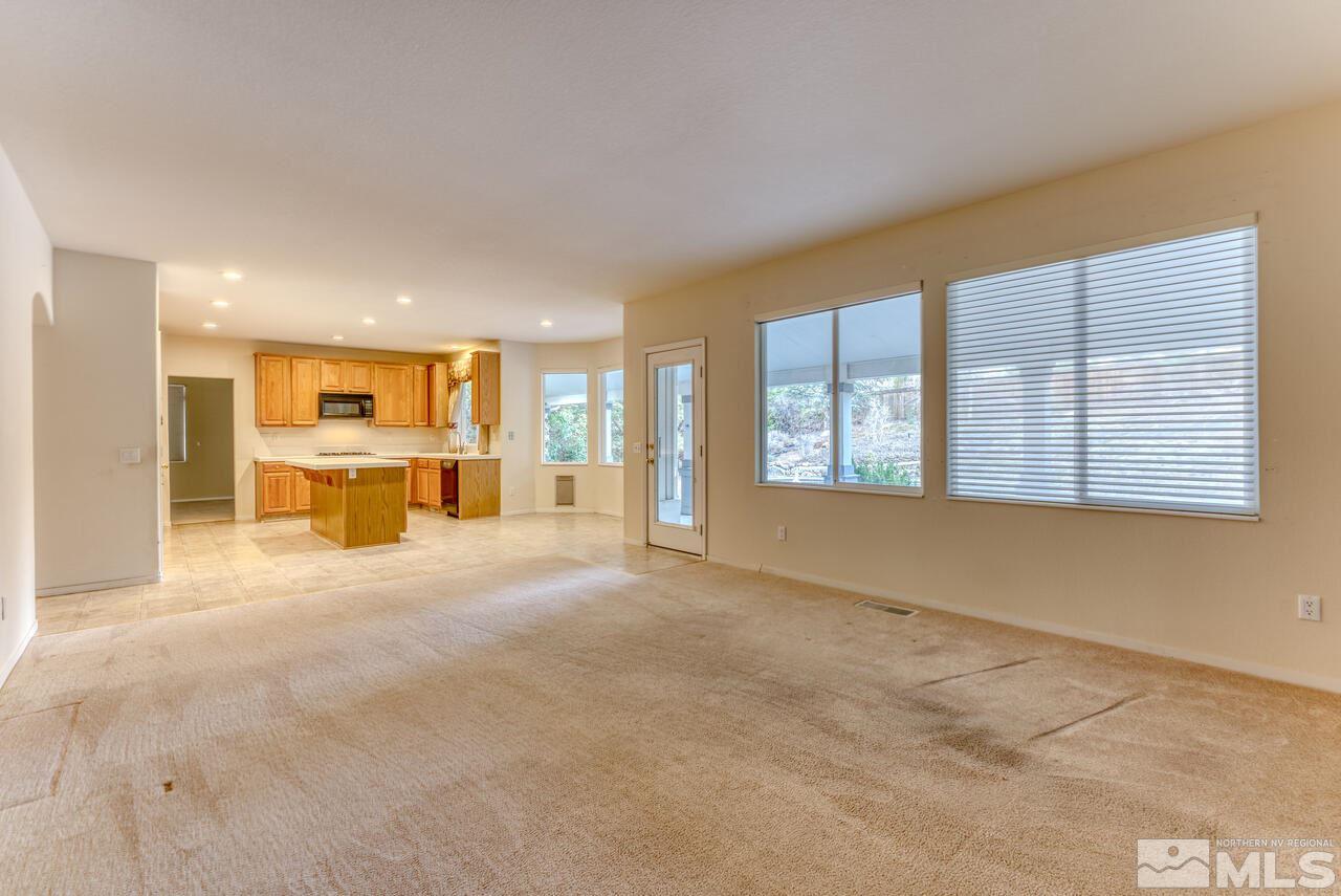 3717 Calgary Drive Reno, NV 89511 - Photo 11 of 39 Photo 11