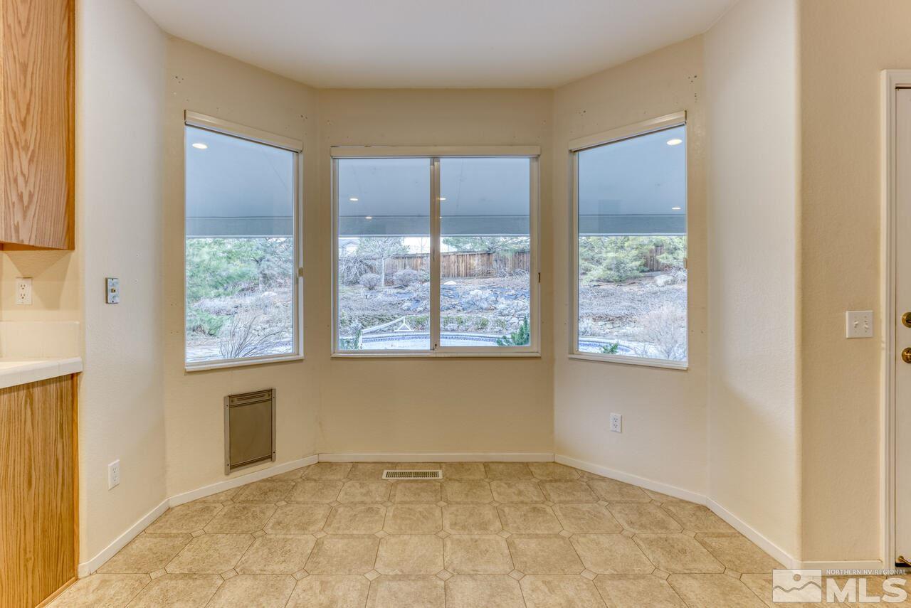 3717 Calgary Drive Reno, NV 89511 - Photo 8 of 39 Photo 8