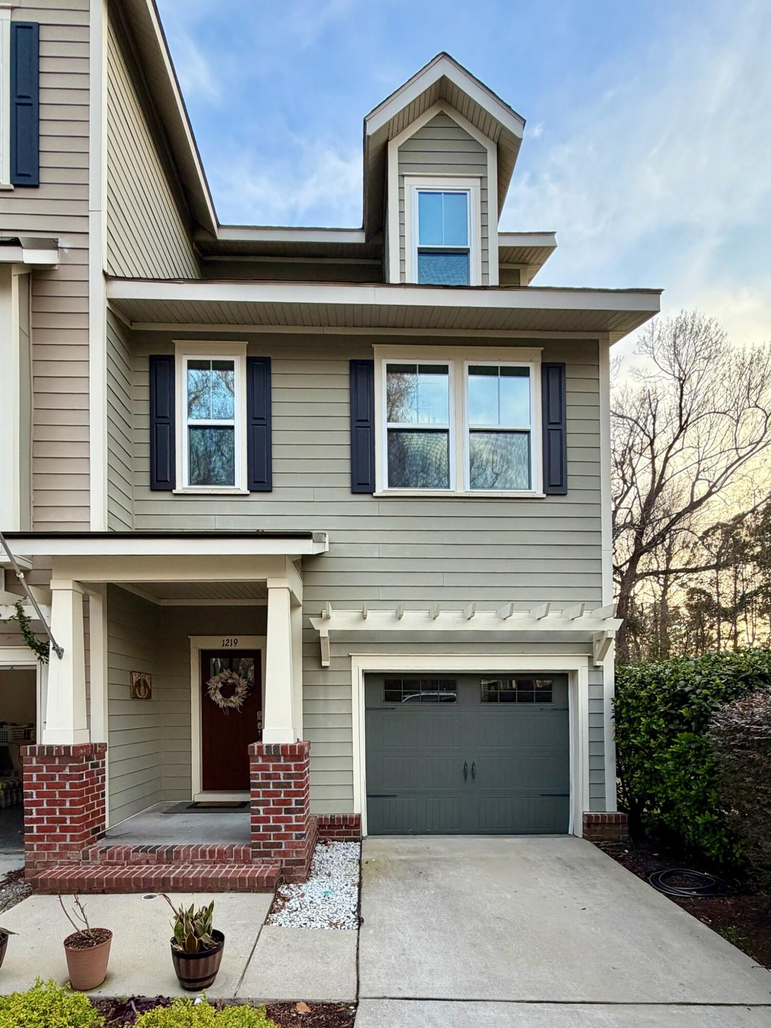 1219 Dingle Road Mount Pleasant, SC 29466 - Photo 2 of 72 IMG_2562