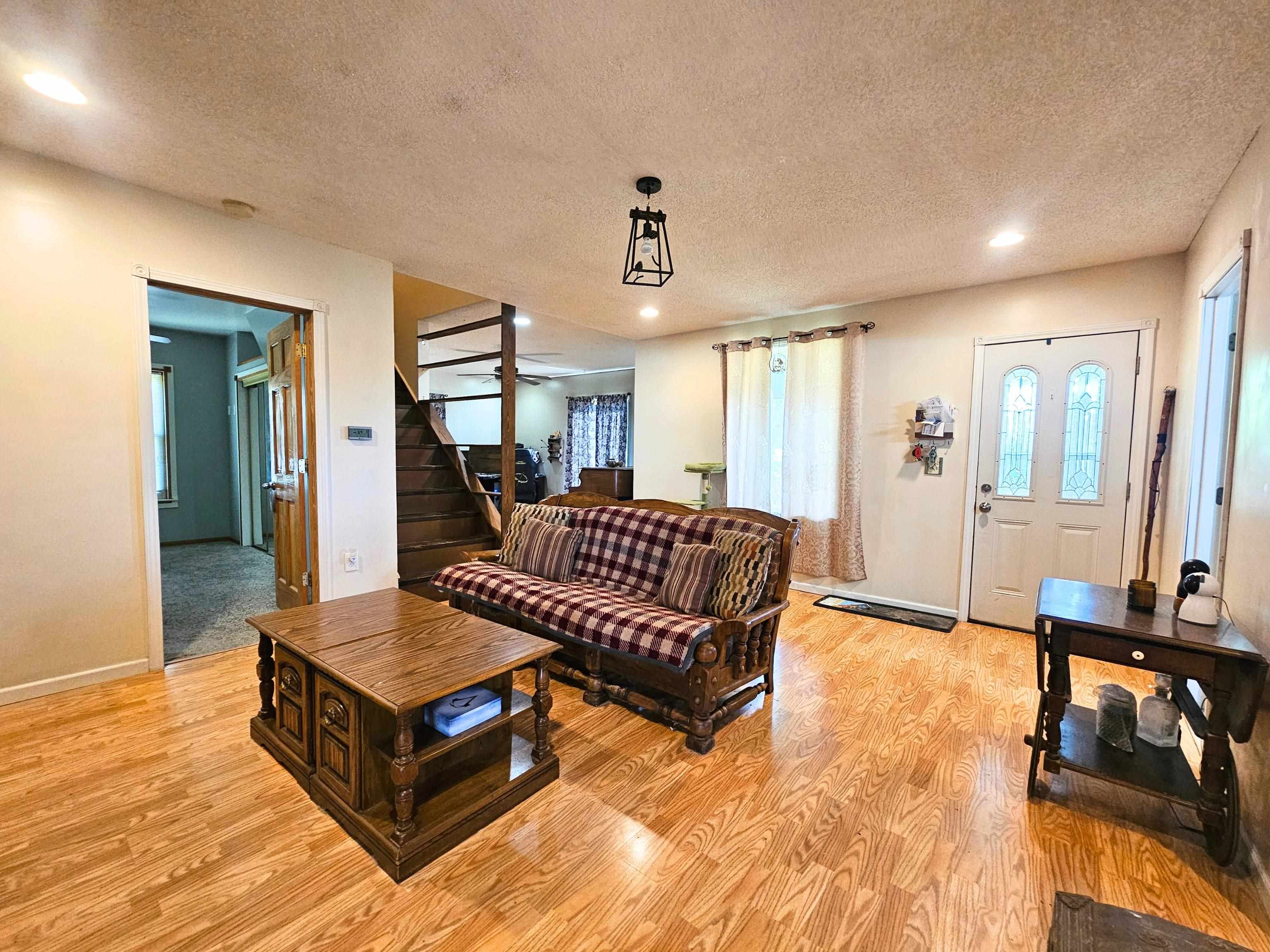 10481 State Road Millington, MI 48746 - Photo 5 of 53 50178912-2aca4096-8b2c-4b1f-a587-ac2576f7903c.JPG