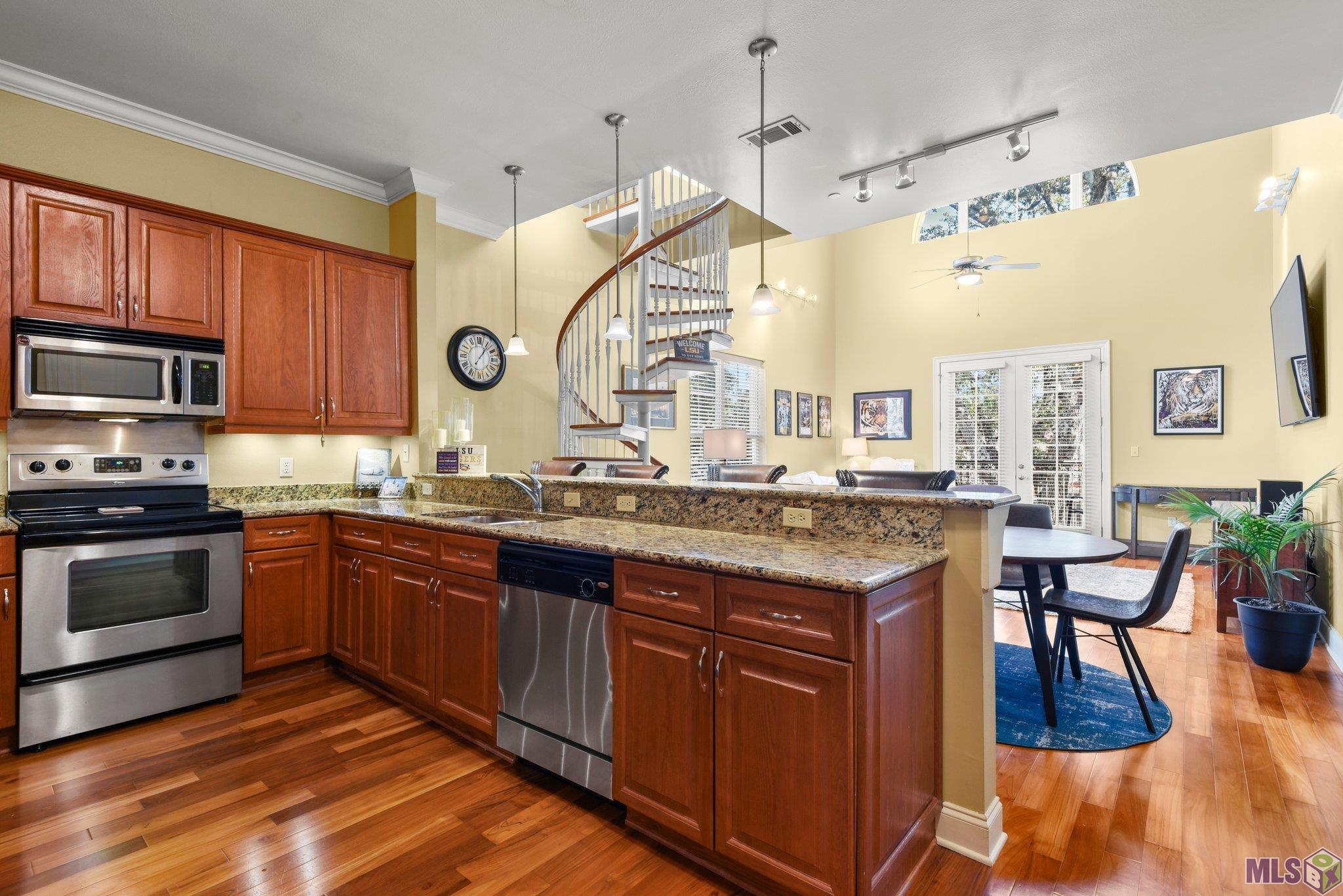 3390 Nicholson Drive, Unit B205 Baton Rouge, LA 70802 - Photo 8 of 15 Gallery Image 8