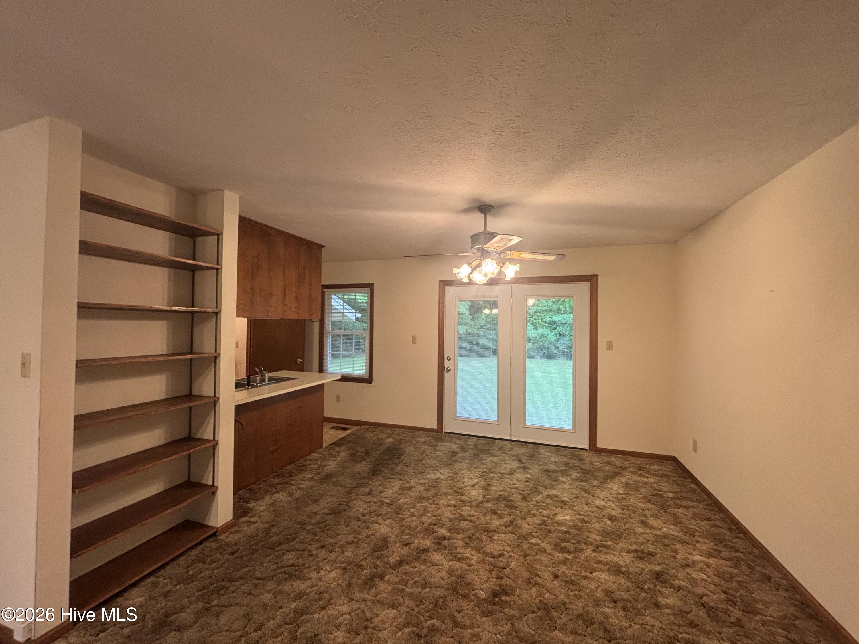 120 Kings Road Whiteville, NC 28472 - Photo 10 of 25 Dining/Kitchen