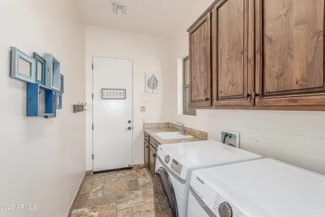 $1,595,000 | 5415 East Hallihan Drive, Cave Creek, AZ 85331