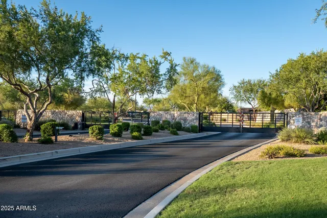 $1,595,000 | 5415 East Hallihan Drive, Cave Creek, AZ 85331