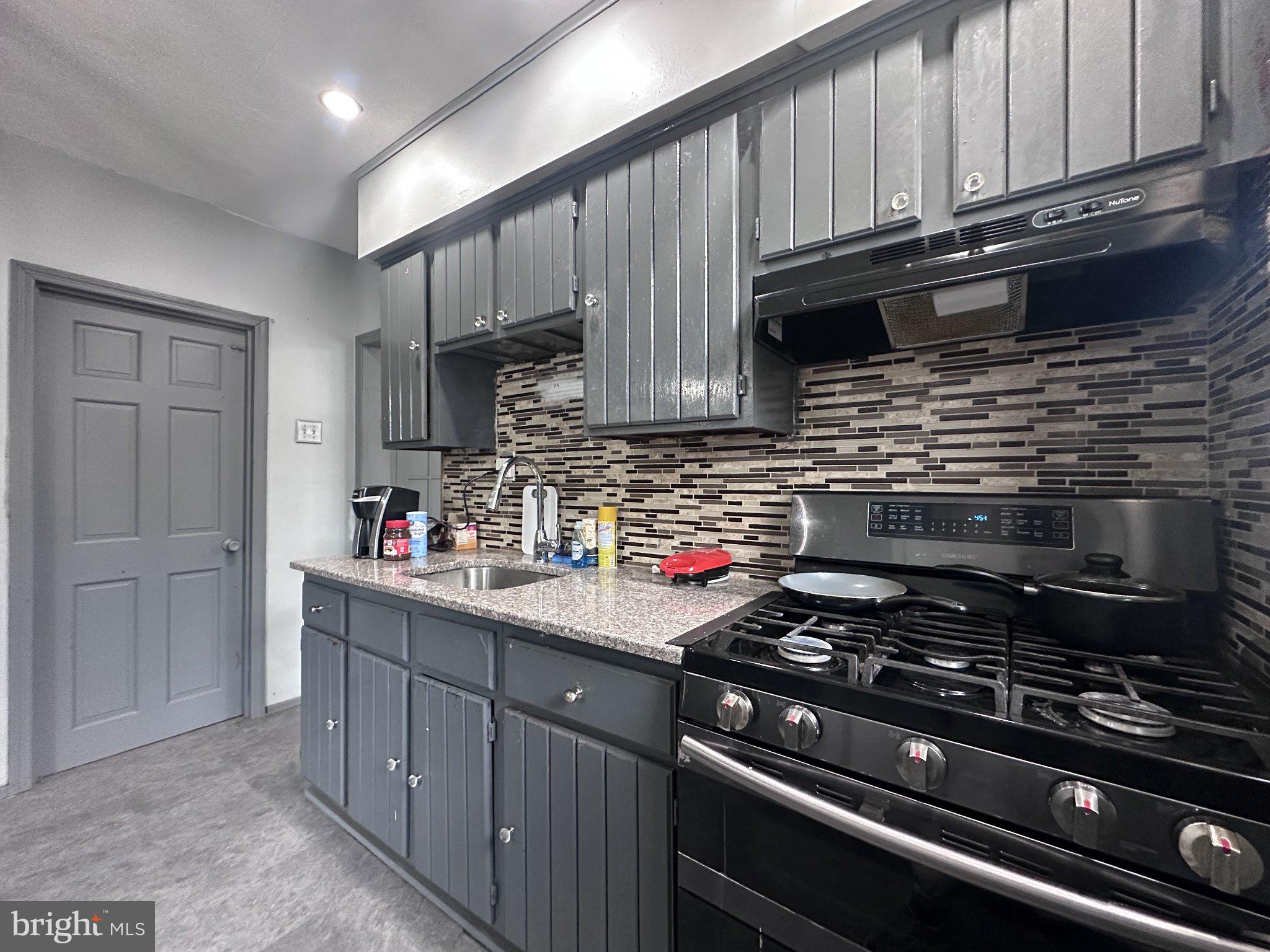 1154 Brill Street Philadelphia, PA 19124 - Photo 18 of 47 Kitchen