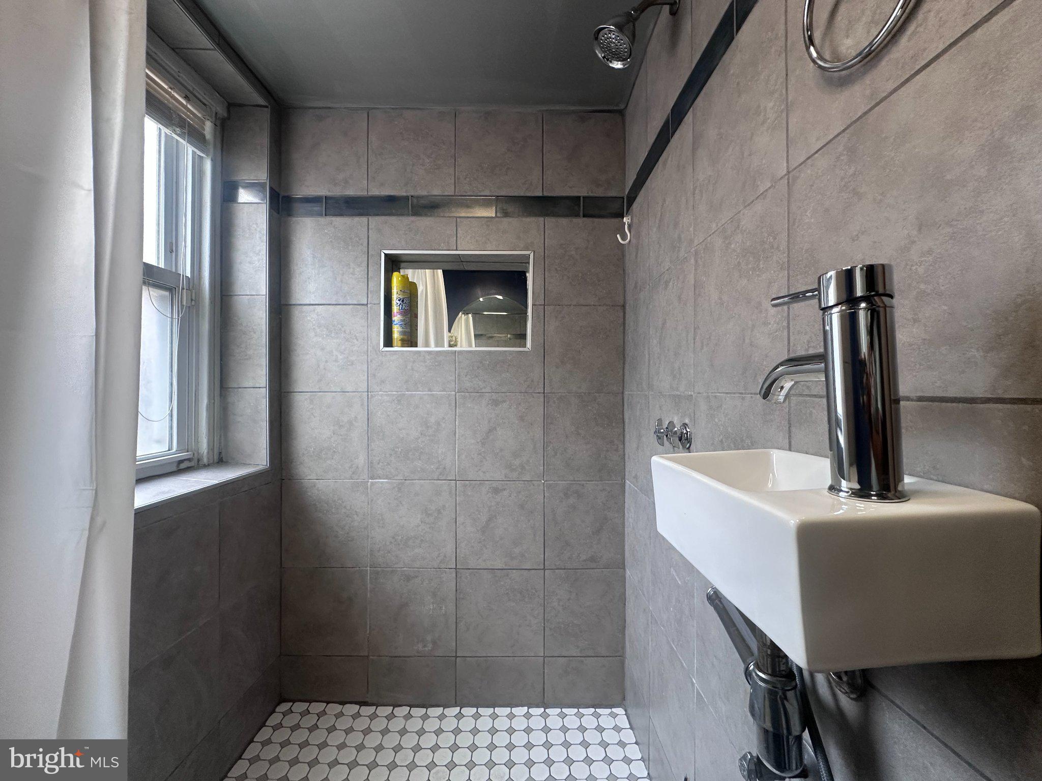 1154 Brill Street Philadelphia, PA 19124 - Photo 30 of 47 Basement modern full bathroom