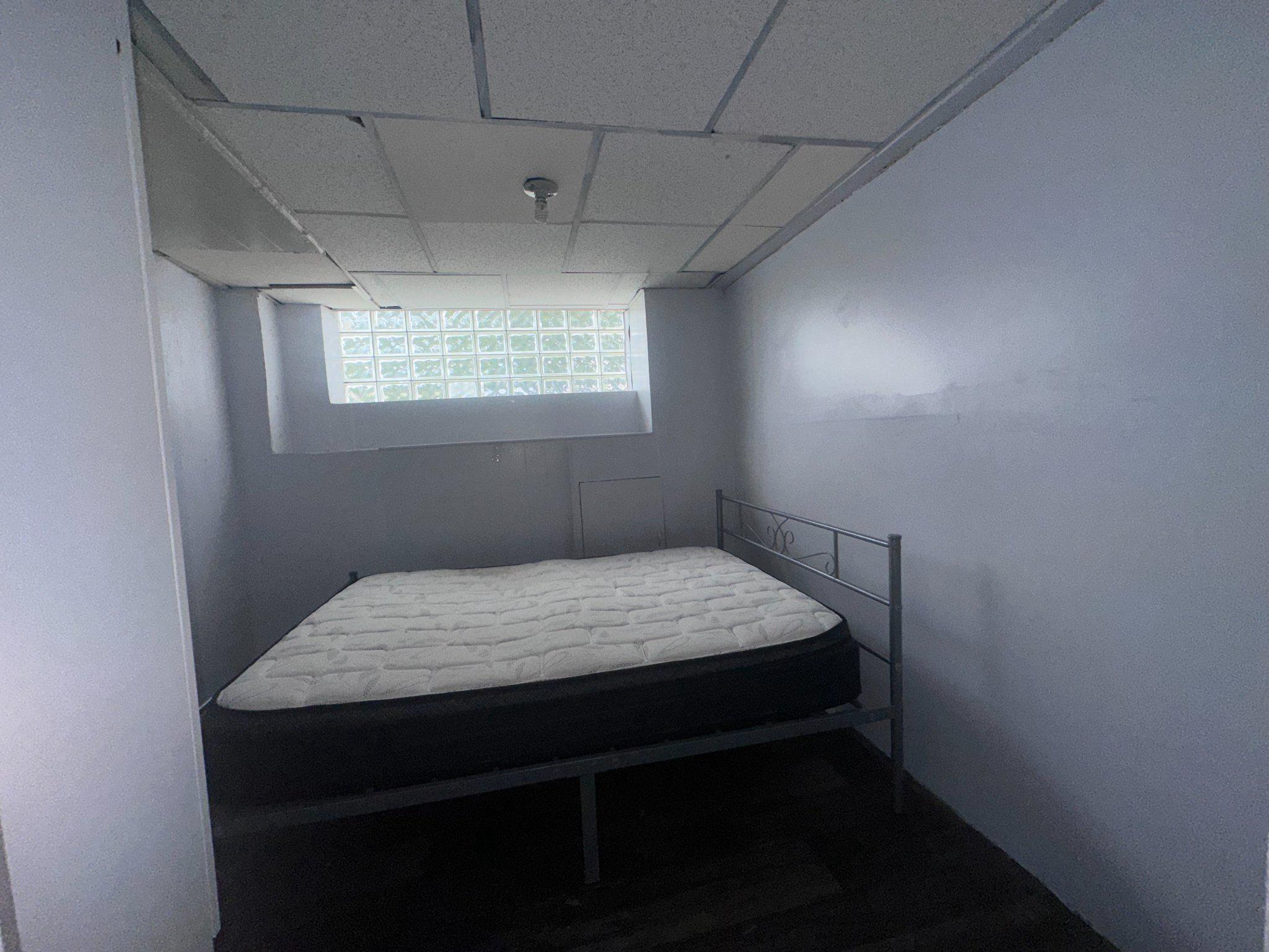 1154 Brill Street Philadelphia, PA 19124 - Photo 33 of 47 Possible third bedroom or home office