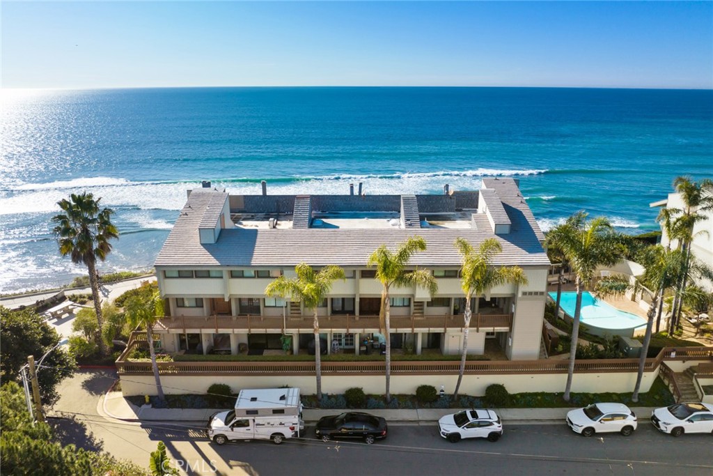 335 West I Street Encinitas, CA 92024 - Photo 19 of 23 an outdoor space with patio