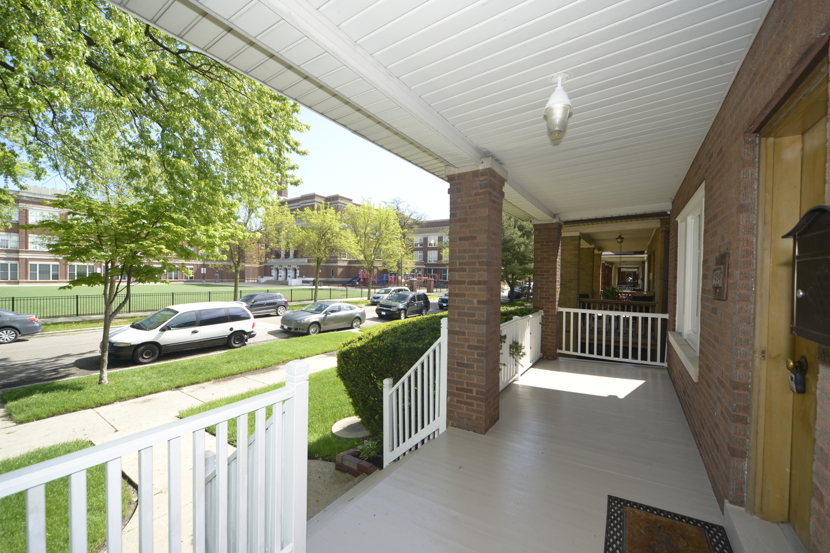4941 West Wellington Avenue Chicago, IL 60641 - Photo 2 of 23