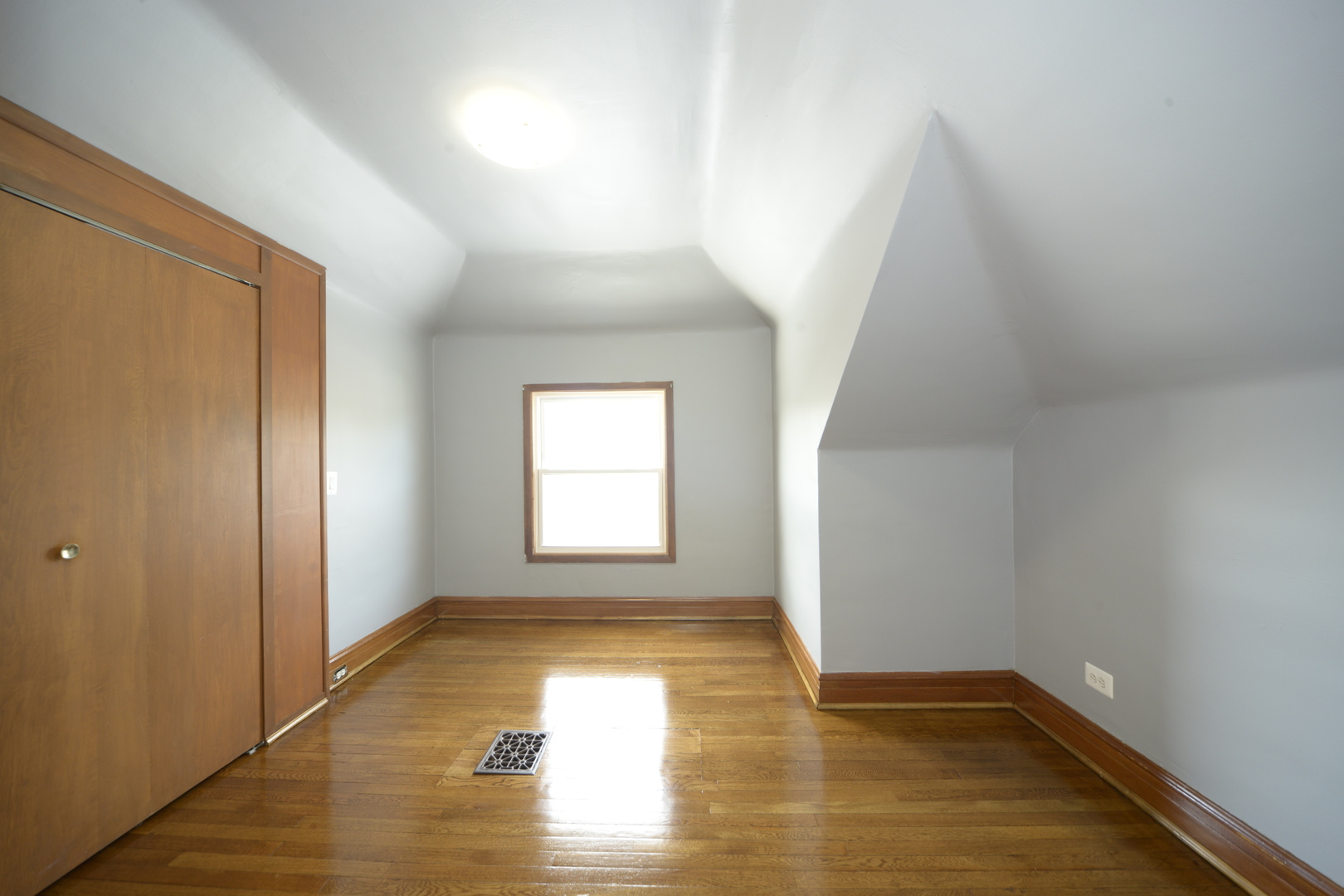4941 West Wellington Avenue Chicago, IL 60641 - Photo 13 of 23