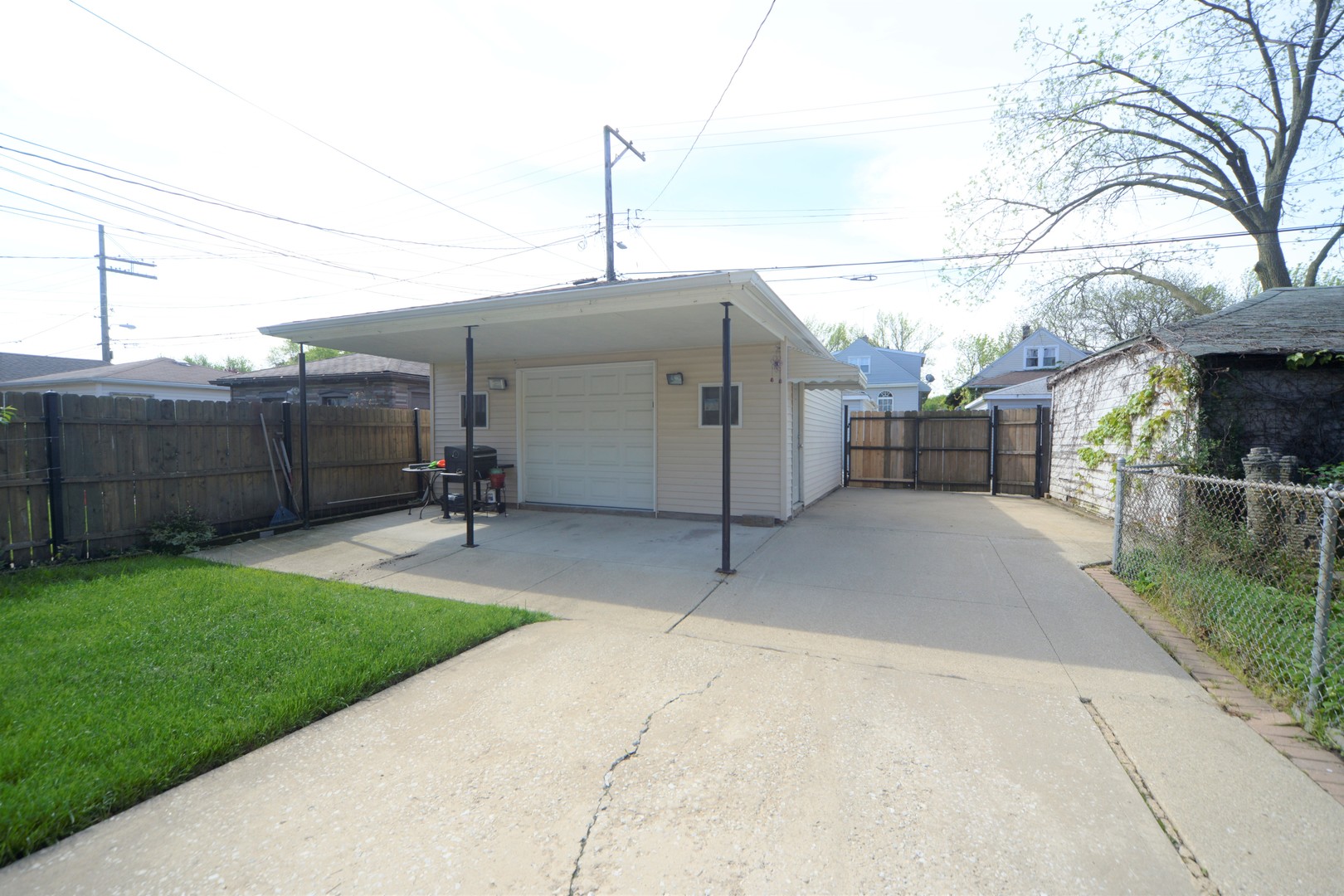 4941 West Wellington Avenue Chicago, IL 60641 - Photo 22 of 23