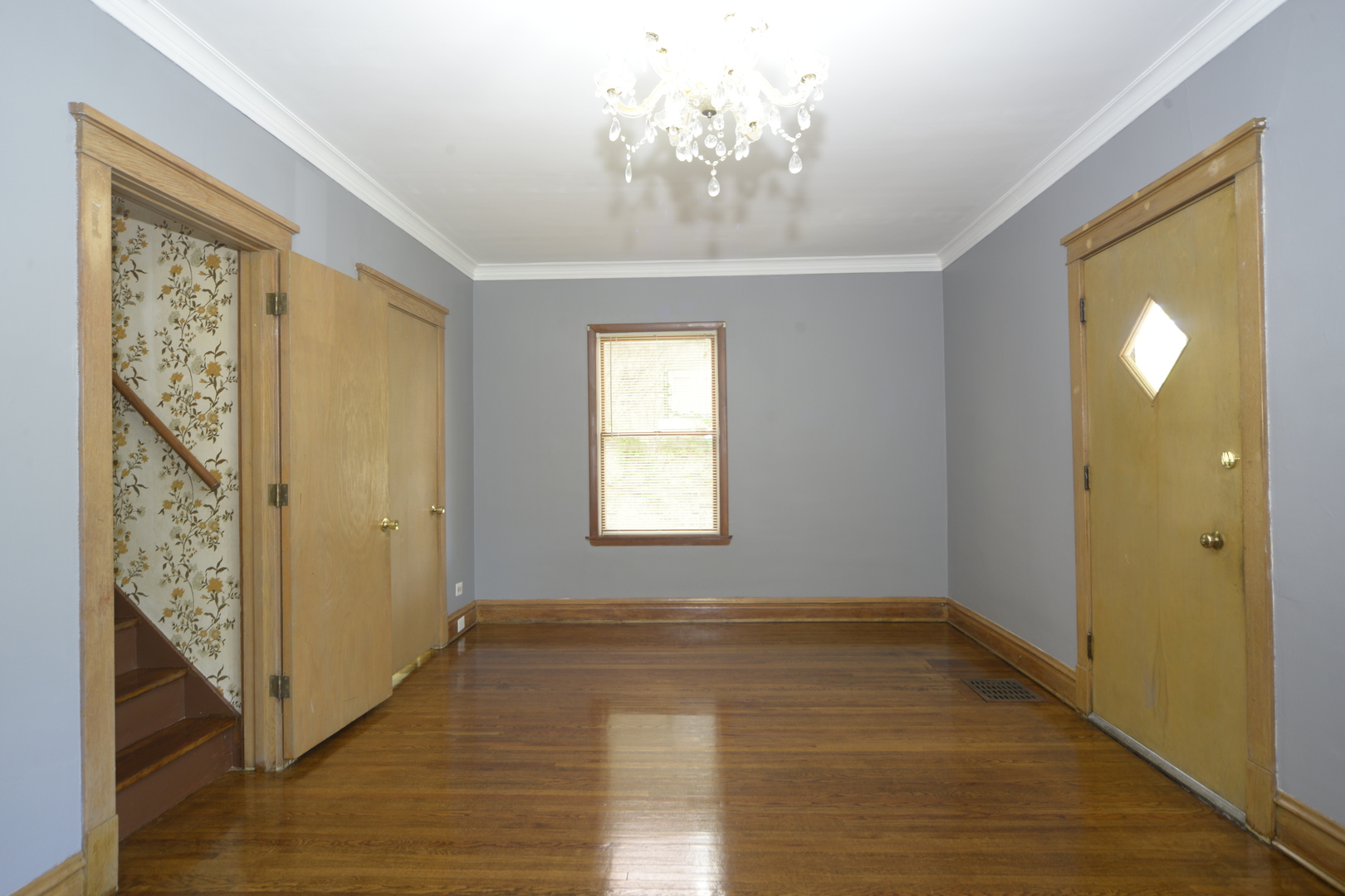 4941 West Wellington Avenue Chicago, IL 60641 - Photo 5 of 23